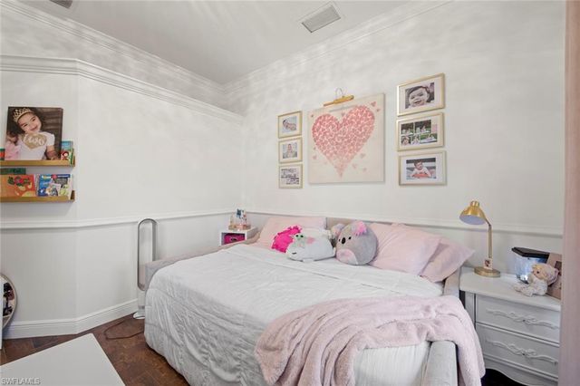 27153 Barefoot LN, Bonita Springs, FL 34135