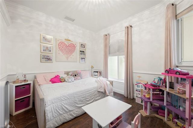 27153 Barefoot LN, Bonita Springs, FL 34135