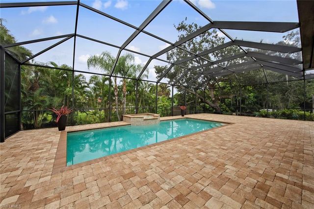 27153 Barefoot LN, Bonita Springs, FL 34135