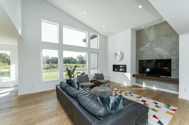 4080 Ironton Lane SW, Rochester, MN 55902