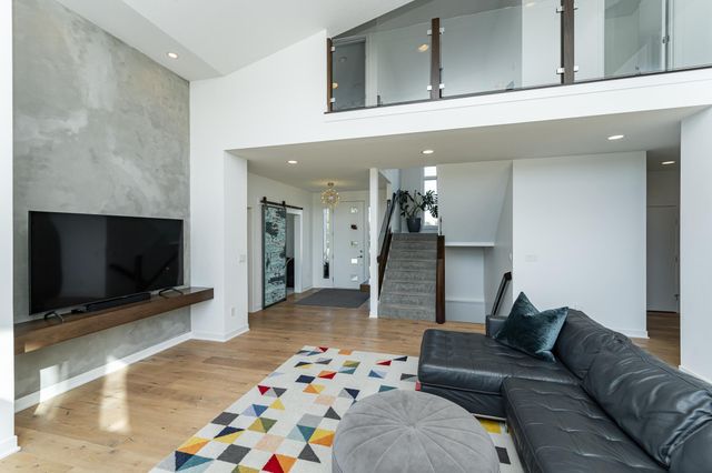 4080 Ironton Lane SW, Rochester, MN 55902