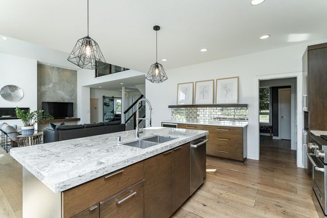 4080 Ironton Lane SW, Rochester, MN 55902