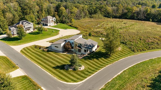 4080 Ironton Lane SW, Rochester, MN 55902