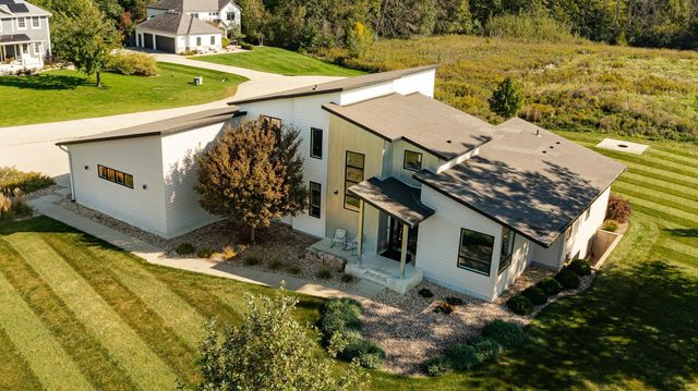 4080 Ironton Lane SW, Rochester, MN 55902