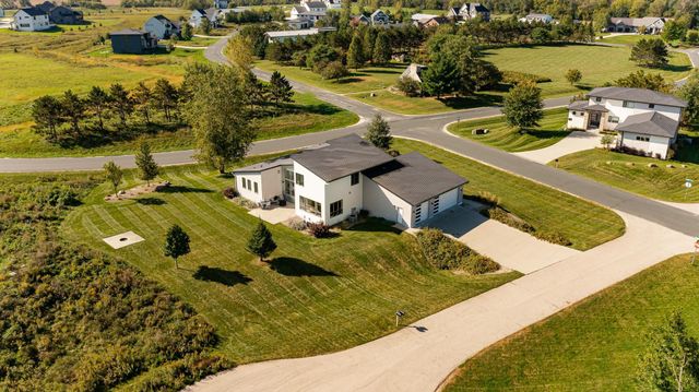 4080 Ironton Lane SW, Rochester, MN 55902