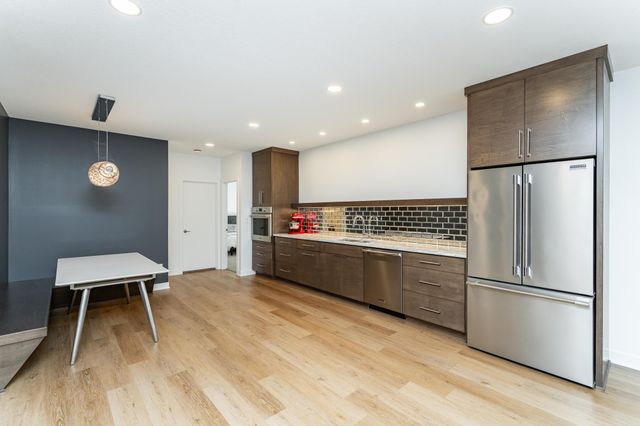 4080 Ironton Lane SW, Rochester, MN 55902