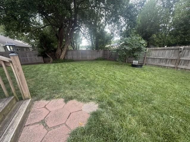 328 NE Greystone Drive, Lee's Summit, MO 64063