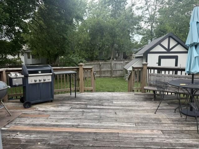 328 NE Greystone Drive, Lee's Summit, MO 64063