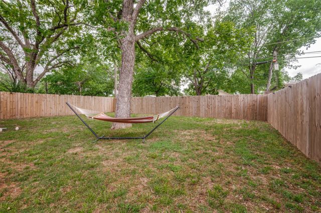 2123 Ramsey Avenue, Dallas, TX 75216