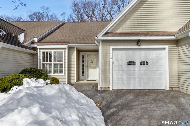 177 Julia Court 177, Newtown, CT 06482