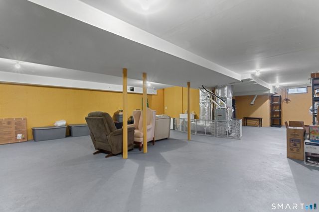 177 Julia Court 177, Newtown, CT 06482