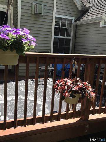 177 Julia Court 177, Newtown, CT 06482