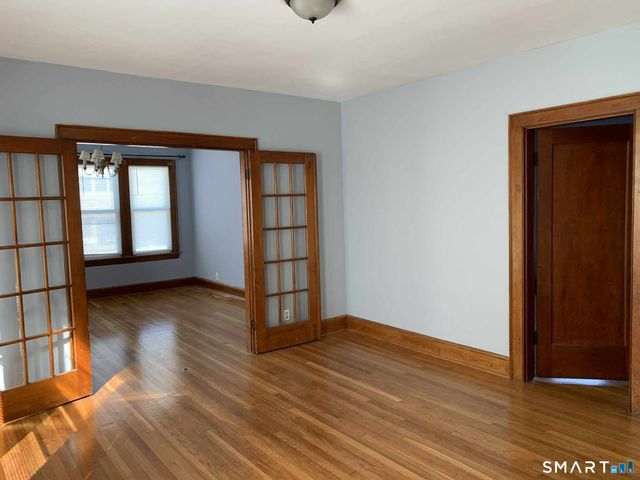 81 Chambers Street, Waterbury, CT 06708