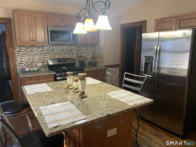 81 Chambers Street, Waterbury, CT 06708