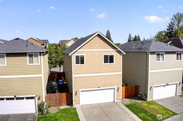 335 NE GRAHAM Avenue, Renton, WA 98059