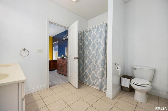 1817 AUTUMN Ridge, Washington, IL 61571