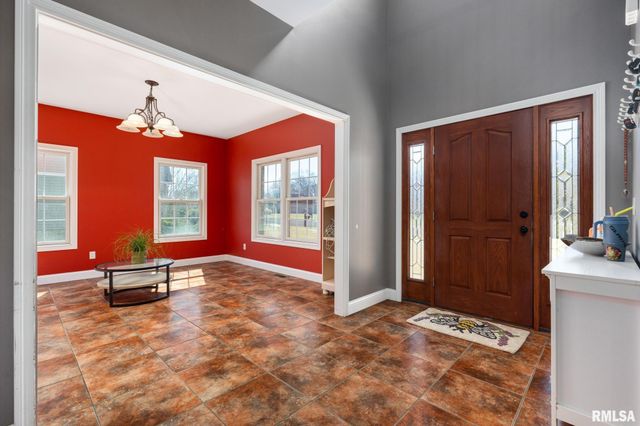 1817 AUTUMN Ridge, Washington, IL 61571