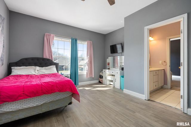 1817 AUTUMN Ridge, Washington, IL 61571