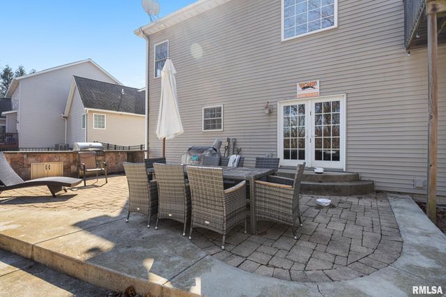 1817 AUTUMN Ridge, Washington, IL 61571