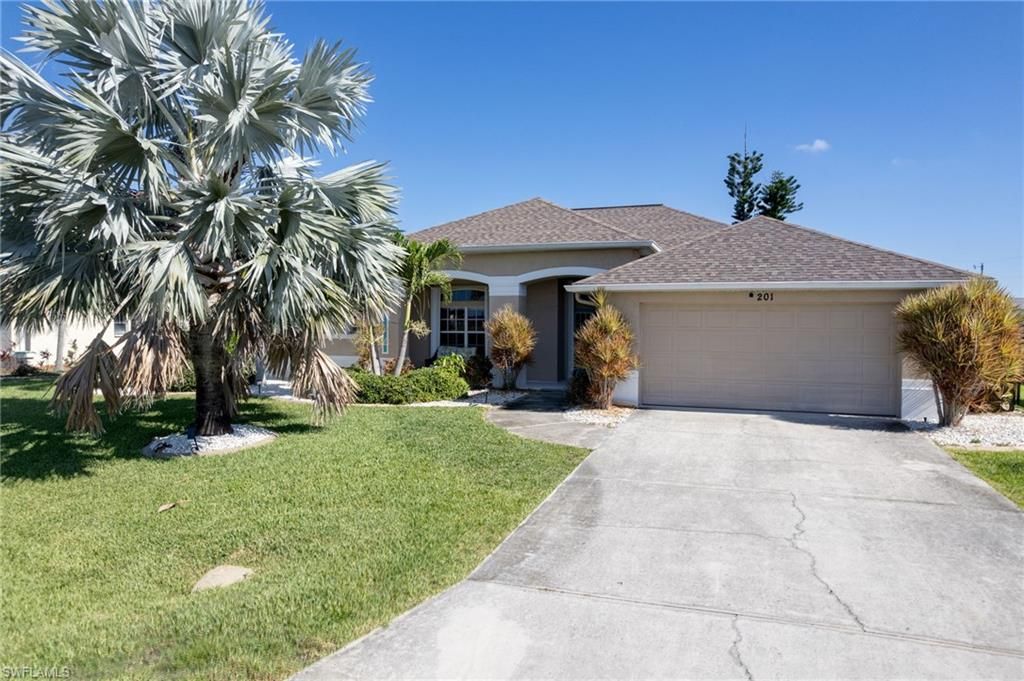 Image 2 of property listing at 201 SW 35th ST, Cape Coral, FL 33914