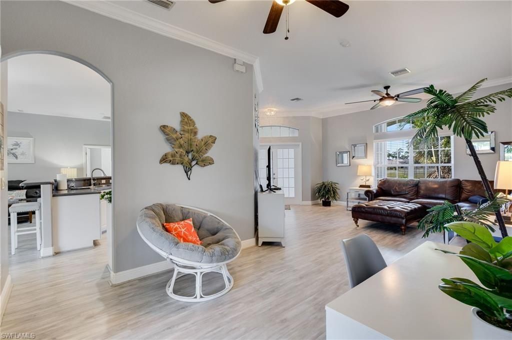 Image 20 of property listing at 201 SW 35th ST, Cape Coral, FL 33914
