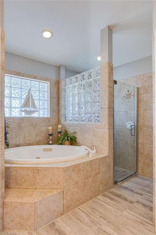 Image 21 of property listing at 201 SW 35th ST, Cape Coral, FL 33914