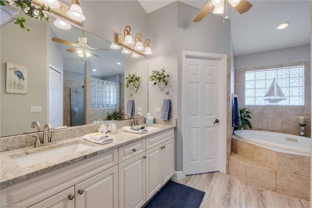 Image 22 of property listing at 201 SW 35th ST, Cape Coral, FL 33914