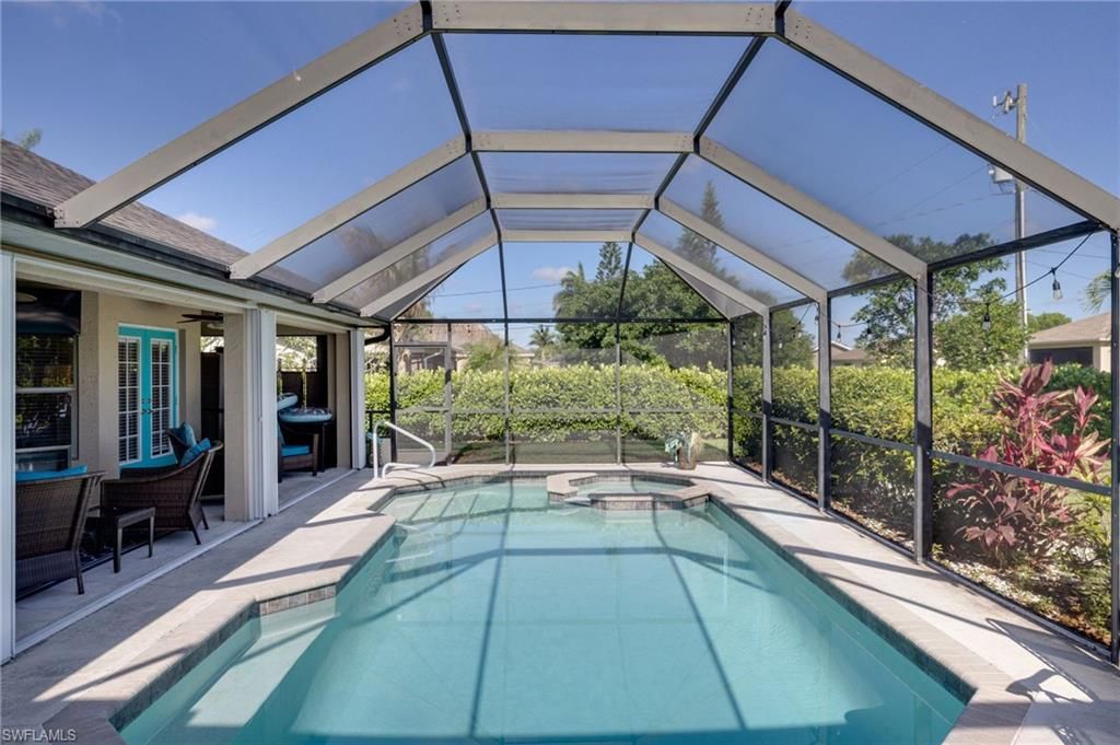Image 27 of property listing at 201 SW 35th ST, Cape Coral, FL 33914