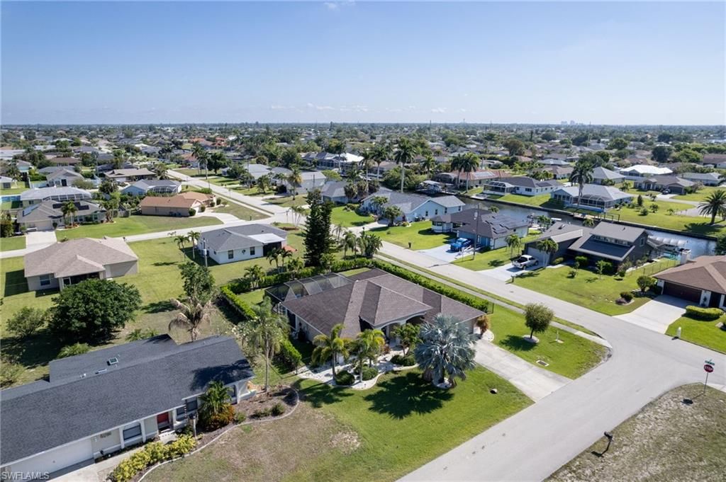 Image 30 of property listing at 201 SW 35th ST, Cape Coral, FL 33914