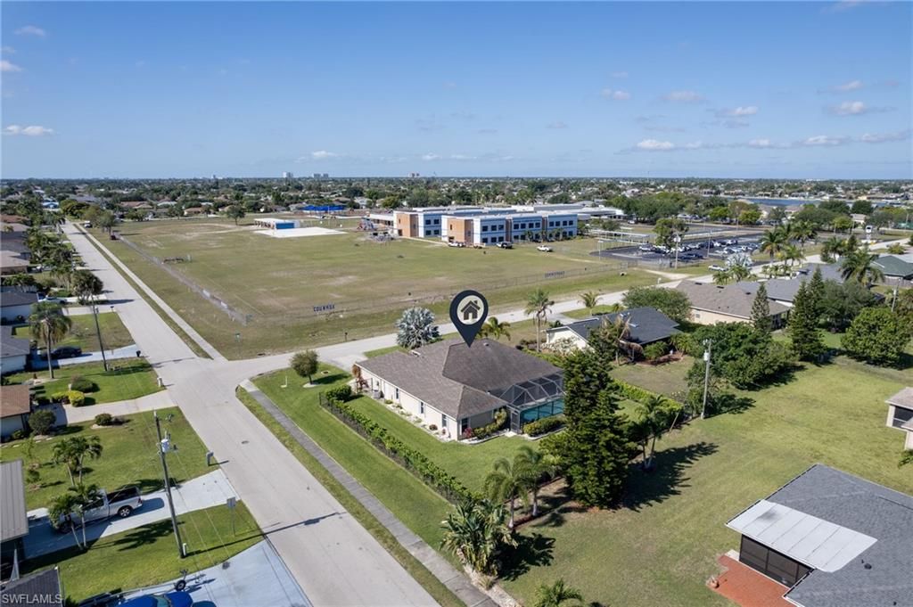 Image 32 of property listing at 201 SW 35th ST, Cape Coral, FL 33914