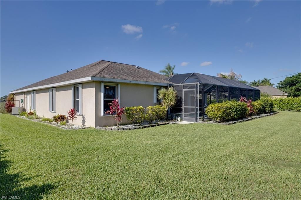 Image 39 of property listing at 201 SW 35th ST, Cape Coral, FL 33914