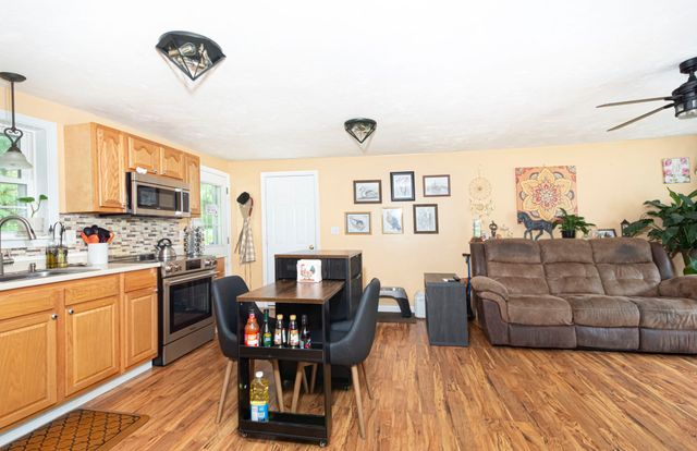 74 Whitetail Cir, Southbridge, MA 01550