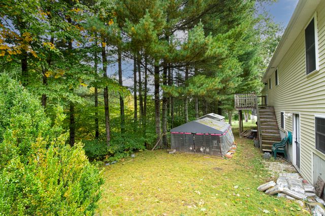 74 Whitetail Cir, Southbridge, MA 01550
