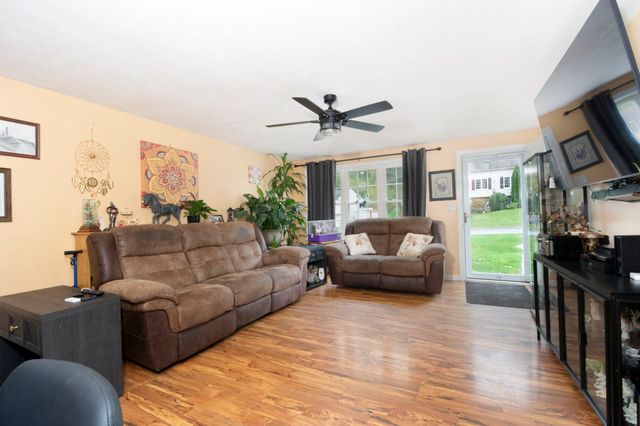 74 Whitetail Cir, Southbridge, MA 01550