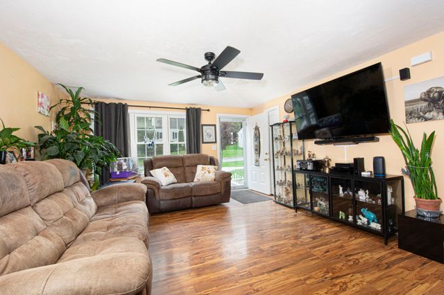 74 Whitetail Cir, Southbridge, MA 01550