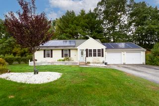 74 Whitetail Cir, Southbridge, MA 01550