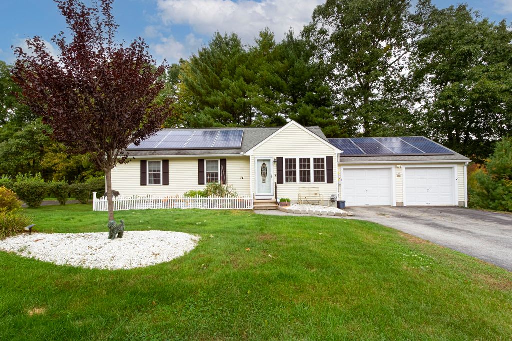 74 Whitetail Cir, Southbridge, MA 01550