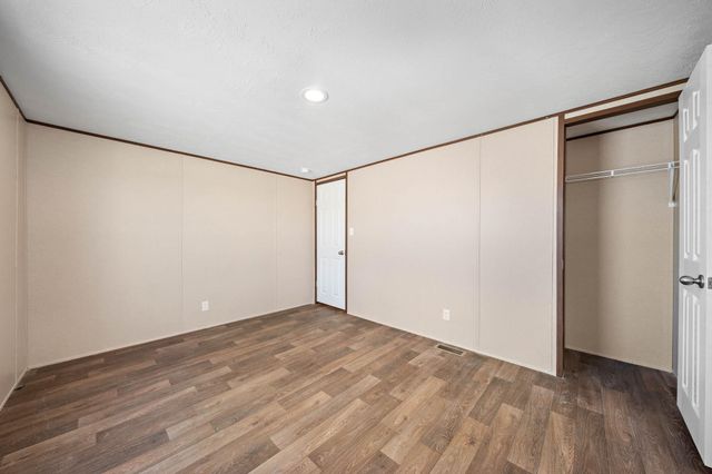 703 Sun Land Circle, Dawson, TX 76639