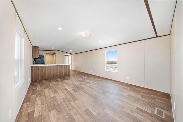 703 Sun Land Circle, Dawson, TX 76639