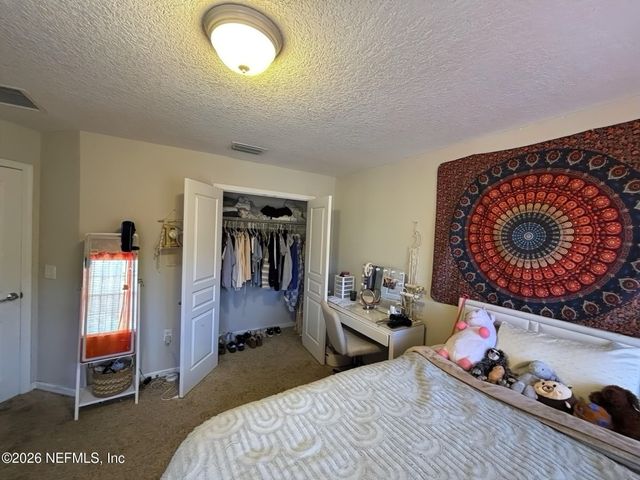 4242 STUDIO PARK Avenue, Jacksonville, FL 32216