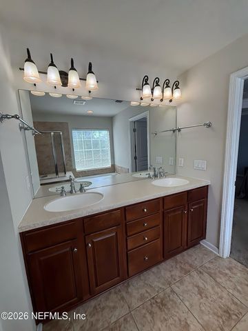 4242 STUDIO PARK Avenue, Jacksonville, FL 32216