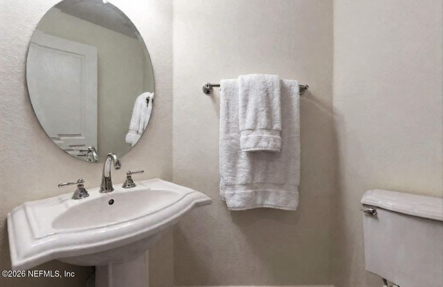 4242 STUDIO PARK Avenue, Jacksonville, FL 32216