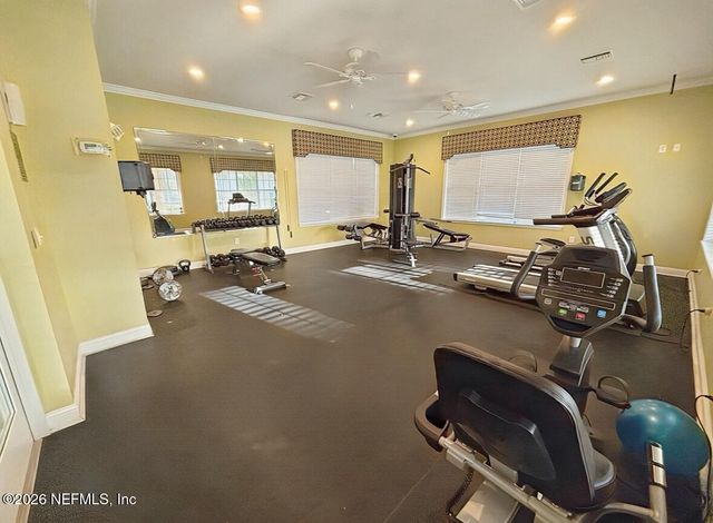 4242 STUDIO PARK Avenue, Jacksonville, FL 32216