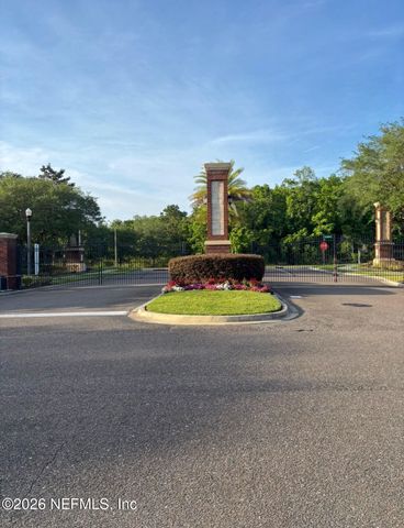 4242 STUDIO PARK Avenue, Jacksonville, FL 32216