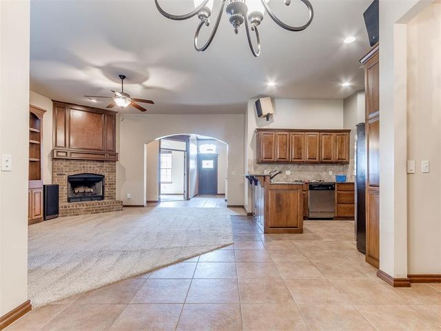 13161 Red Oak Drive, Choctaw, OK 73020