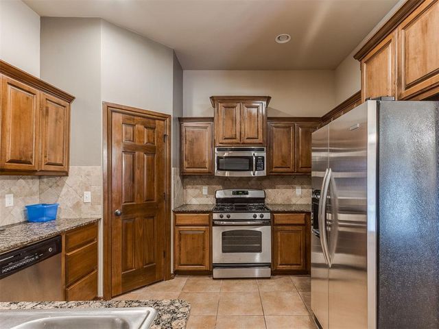 13161 Red Oak Drive, Choctaw, OK 73020