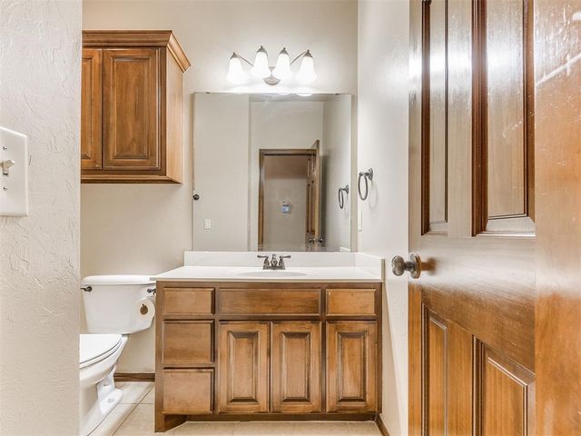 13161 Red Oak Drive, Choctaw, OK 73020