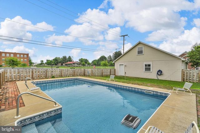 325 REBER ST, Shoemakersville, PA 19555