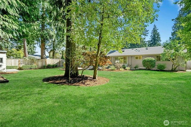 12228 NE 62nd Street, Kirkland, WA 98003