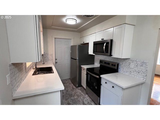 18705 Ne EVERETT Ct, Portland, OR 97230